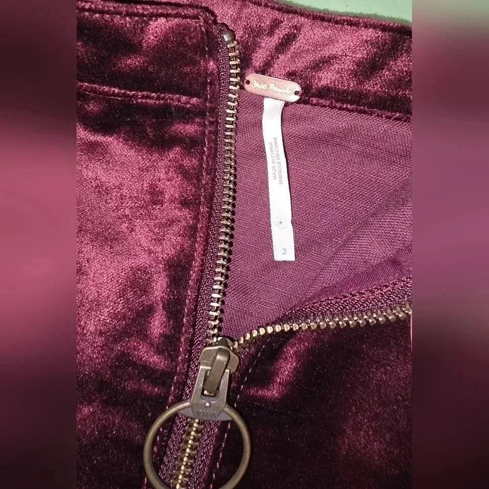 Free People One and Only Fit and Flare Velvet Maroon Zip Mini Skirt Size 2 or XS - Picture 10 of 11